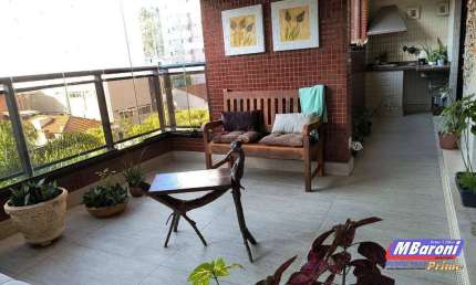 Apartamento 208m2.Dois quarteirão do metro Sta Cruz .
