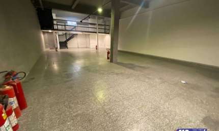 Sala comercial para alugar na Rua Vinte e Cinco de Março, Centro, São Paulo