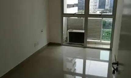 SALA COML. VENDA ,ACLIMAÇÃO , 2 AMBIENTES , COPA, BANHEIRO, 1 VAGA ,50M2