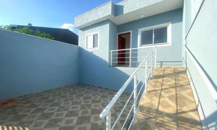 Casa térrea, 3 quartos + escritório, 2 vagas de gagarem, churrasqueira, 3 banheiros