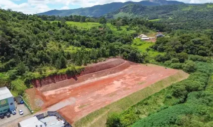 TERRENO DE 8.575m2 MUITO BEM LOCALIZADO EM ATIBAIA, COMERCIAL OU INDUSTRIAL