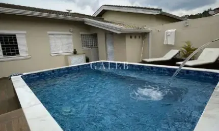 Casa térrea em condominio em excelente localização!