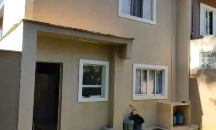 Lindo sobrado com 3 suítes em bairro super tranquilo e residencial de Atibaia.