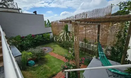 Sobrado à venda com excelente acabamento e excelente localização