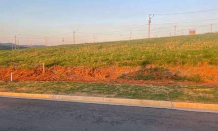 Terreno à venda em condomínio por R$350mil, 360m² de área