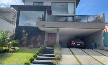 Linda casa em condomínio com 4 dormitórios. Entre Mairiporã/Atibaia!