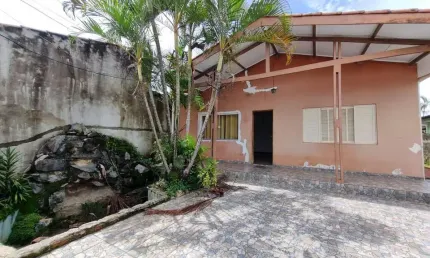 CASA TÉRREA PERTINHO DA AVENIDA PRINCIPAL DO ALVINÓPOLIS