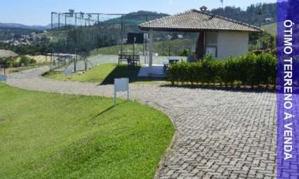Terreno de 841m² em condomínio fechado com vista espetacular!
