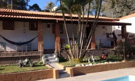 chacara interior, chacara em atibaia, chacara com casa de caseiro, chácara 2.500 m