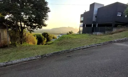 Terreno com linda vista em condominio porto atibaia