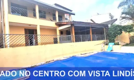 Exuberante vista e excelente localização - Casa com 3 dormitórios à venda, 260m² por R$ 1.200.000 - Centro - Atibaia/SP