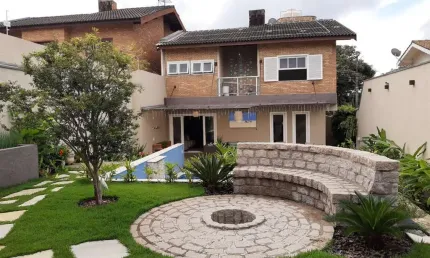 Lindo sobrado, ótima localização na cidade de atibaia-sp