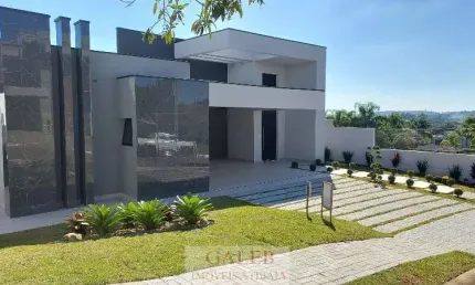 Casa à venda em condomínio, 670m² de terreno e 220m² construído, 3 suítes