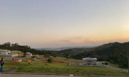Terreno à venda no Condominio Quintas da Boa Vista, Atibaia  por R$ 450.000