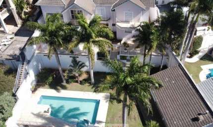 Imóvel de luxo: Casa em condomínio de alto padrão em Atibaia-SP, 5 quartos, 5 suítes, 3 salas, 7 banheiros, 4 vagas, 518m².