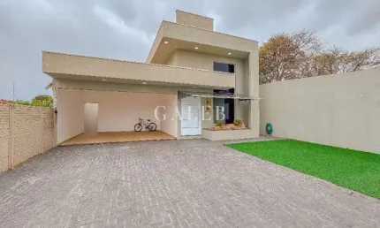 CASA TÉRREA 'DOIS EM UM' - Duas casas em um terreno à venda com total de 5 quartos