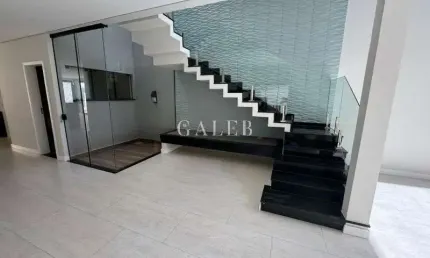 Casa à venda em bairro nobre de atibaia - conforto e elegância!