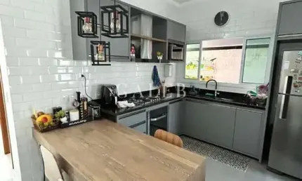 casa térrea, 3 quartos 1  suíte, ar condicionado em todos os cômodos