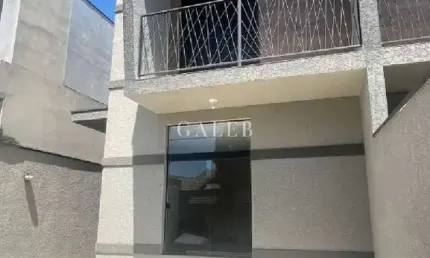 Linda casa à venda em atibaia-sp, com 3 quartos, 3 suítes  na vila petrópolis!