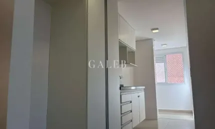 Apartamento de 2 quartos, sendo 01 com suíte, churrasqueira na sacada e vaga na garagem em alvinópolis, atibaia-sp