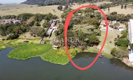 Imperdível Casa à Venda em Atibaia-SP, Bairro da Usina, Represa Pé na Água,  3 Quartos, 1 Suíte, 3 Salas, 4 Banheiros, 4 Vagas de Garagem, 450m²