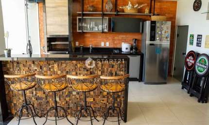 Luxuosa Casa à Venda no Vivendas do Lago 2 – Bairro Belvedere com 3 dormitórios sendo 1 suíte maste