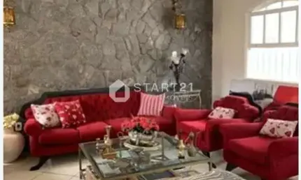 OPORTUNIDADE INCRÍVEL: CASA COM 3 QUARTOS, 1 SUÍTE, PISCINA, CHURRASQUIRA E VAGA DE GARAGEM A VENDA
