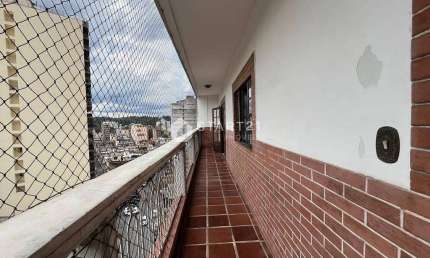 Apartamento de frente com 3 quartos à venda no Centro em  Barra Mansa, RJ