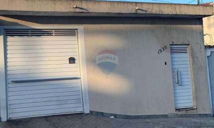 Casa Prática na Rua Cel.  Cardoso Siqueira, Mogi das Cruzes