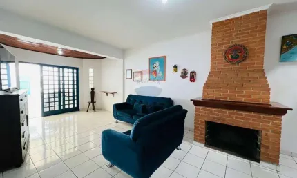 Casa com 5 quartos para alugar na Vila Júlia, Poá 