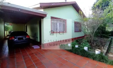 Casa térrea no Bairro Jardim das Américas 3 quartos 180m2