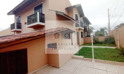 Sobrado de esquina Bairro Santo Inácio - 3 quartos 175m2 pertinho do Parque Barigui
