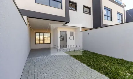 Sobrados Triplex no Bairro Cajuru Internos e Externos 3 quartos com terraço 136m2