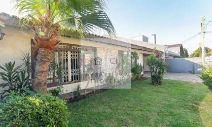 Casa com 7 quartos à venda na Rua Monte Castelo, Tarumã, Curitiba
