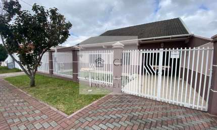 Casa Térrea 3 quartos no Cajuru com amplo terreno e edícula.