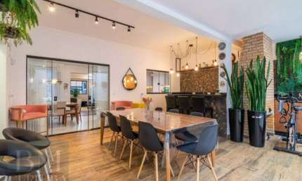 Sobrado duplex semimobiliado, 4 dormitórios, sendo uma suíte à venda por R$ 1.599.000 - Fazenda Velha - Araucária/PR