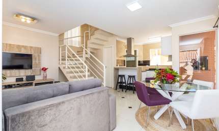 Sobrado em condomínio - 3 dormitórios/1 suíte à venda, 149 m² por R$ 780.000 - Barreirinha - Curitiba/PR