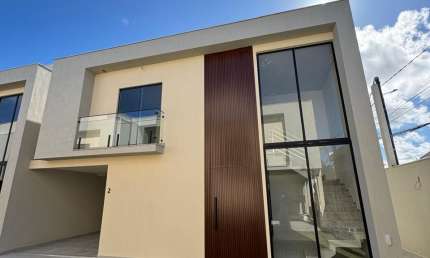 Excelentes casas  novas , em condomínio  - Buraquinho