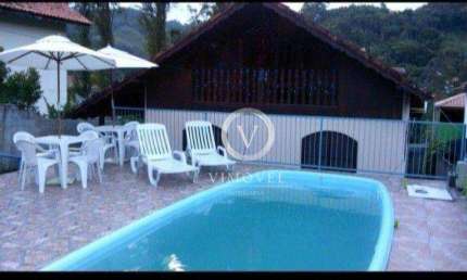 Casa com 4 dormitórios à venda, 200 m² por R$ 530.000,00 - São Pedro da Serra - Nova Friburgo/RJ