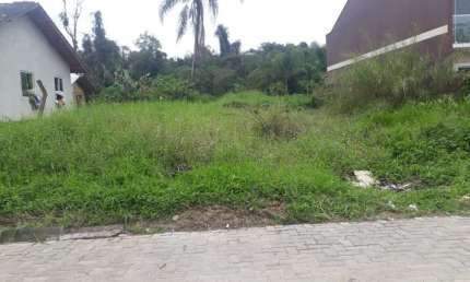 Terreno à venda na Rua Nadir Martins Moraes, 432, Nova Brasília, Joinville por R$ 220.000