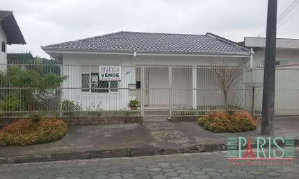 Casa com 5 quartos à venda na Rua Cristóvão Colombo, 402, Floresta, Joinville por R$ 1.200.000