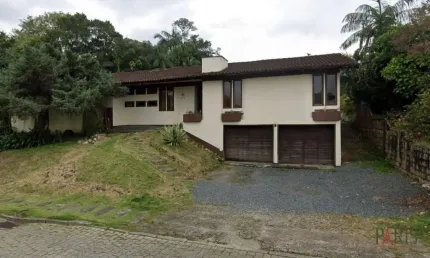 Casa à venda na regente feijó, 174, glória, joinville por r$ 1.300.000