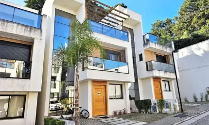 Casa em condomínio fechado com 3 quartos à venda na Estrada Fernando Nobre, 1777, Parque Rincão, Cotia por R$ 895.000