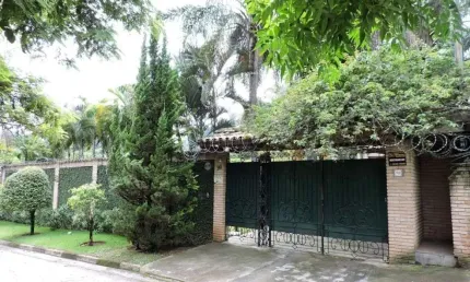 Chácara / sítio com 5 quartos à venda na Rua das Hortênsias, 90, Chácara Vale do Rio Cotia, Carapicuíba por R$ 1.690.000