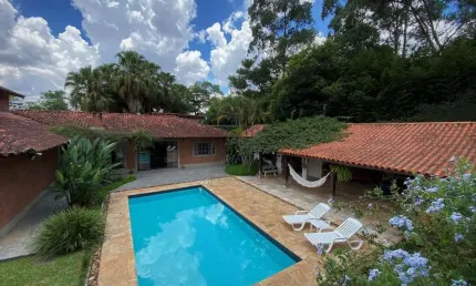 Casa com 5 quartos à venda na Rua Jambo, 573, Algarve, Cotia, 376 m2 por R$ 2.150.000
