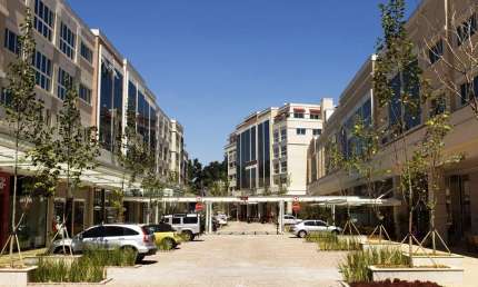 Sala comercial para alugar na Rodovia Raposo Tavares, 35, Lageadinho, Cotia, 100 m2 por R$ 7.500
