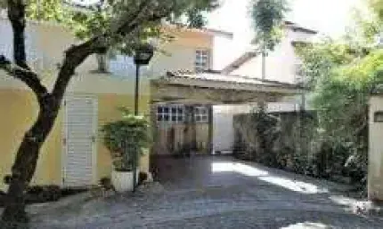 Casa em condomínio fechado com 6 quartos à venda na Estrada dos Galdinos, 1160, Jardim Barbacena, Cotia por R$ 700.000