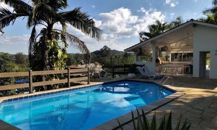 Casa em condomínio fechado com 4 quartos à venda na Alameda Itália, 277, Residencial Euroville, Carapicuíba por R$ 1.590.000