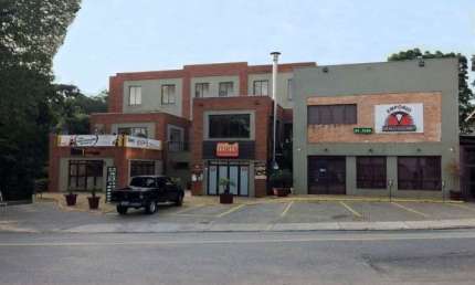 Sala comercial com 4 salas à venda na Avenida São Camilo, 1417, Chácara São João, Carapicuíba, 320 m2 por R$ 1.860.000