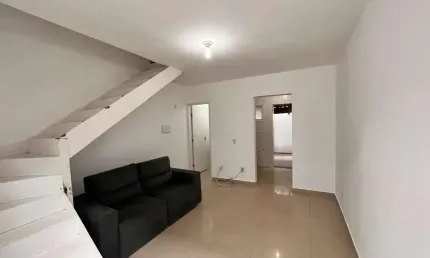 Casa em condomínio fechado com 2 quartos à venda na Rua Francisco Lopes Frade, 115, Água Espraiada (Caucaia do Alto), Cotia por R$ 220.000